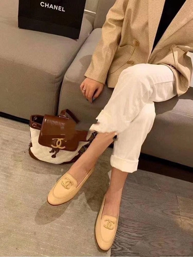 Туфли-лоферы Chanel кожаные коллекция 2021-2022 фото-5