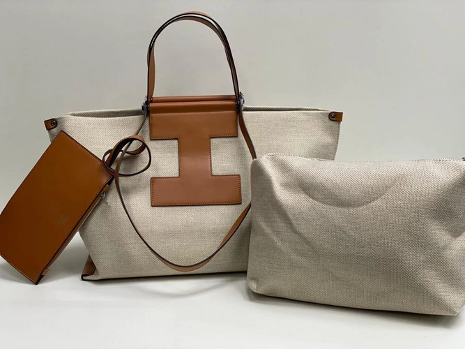 Женская тканевая сумка Hermes белая с коричневыми кожаными вставками 38/28/13 см фото-2