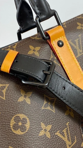 Женская сумка Louis Vuitton² Collection -keepall bandouliere 50 коричневая премиум-люкс 50/58/21 фото-4