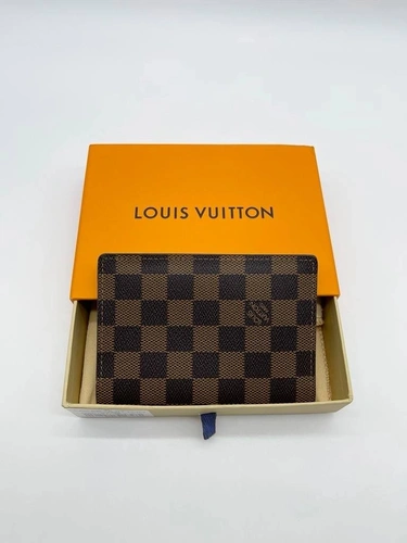 Обложка для паспорта Louis Vuitton A104112 коричневая 14/10 см
