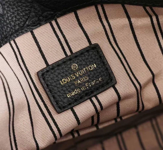 Женская кожаная сумка Louis Vuitton черная  42/31 фото-9