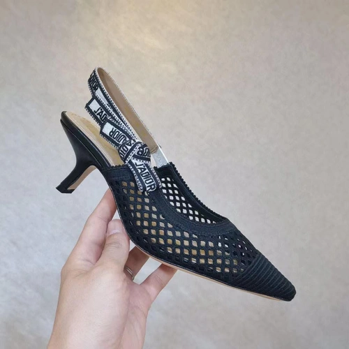 Туфли-босоножки женские Christian Dior чёрные на среднем каблуке коллекция лето 2021 фото-5