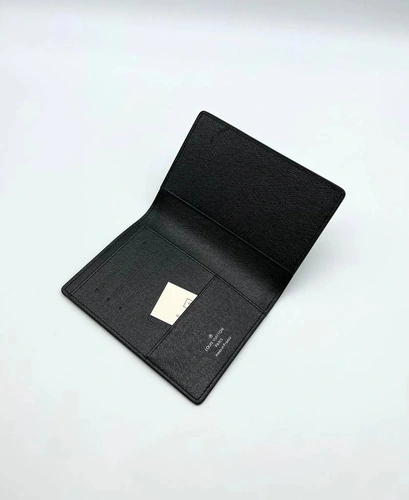 Обложка для паспорта Louis Vuitton A104093 серая 14/10 см фото-4