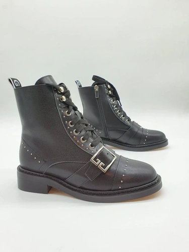 Зимние ботинки женские Givenchy черные A56559 фото-2