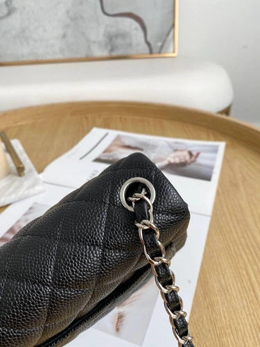 Женская сумка Chanel черная A79398 премиум с логотипом Размер: 25*15*8 см фото-6