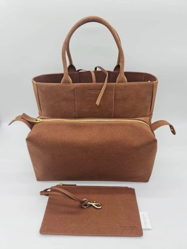 Женская плетеная замшевая сумка Bottega Veneta коричневая 42/24/10 фото-4