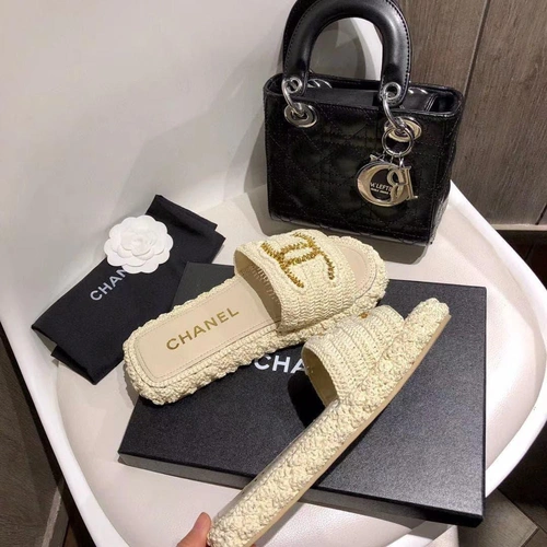 Шлепанцы женские Chanel белые премиум-люкс коллекция 2021-2022 фото-7