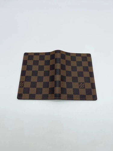 Обложка для паспорта Louis Vuitton A104112 коричневая 14/10 см фото-4