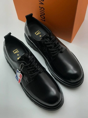 Мужские туфли-дерби кожаные Louis Vuitton черные коллекция 2021-2022 фото-3