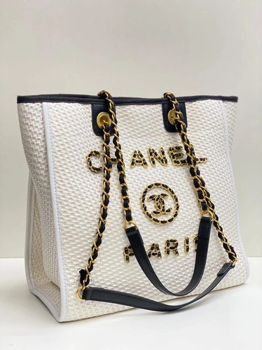 Женская тканевая сумка-шоппер Chanel белая с ручками-цепочками 31/30/15 см фото-4