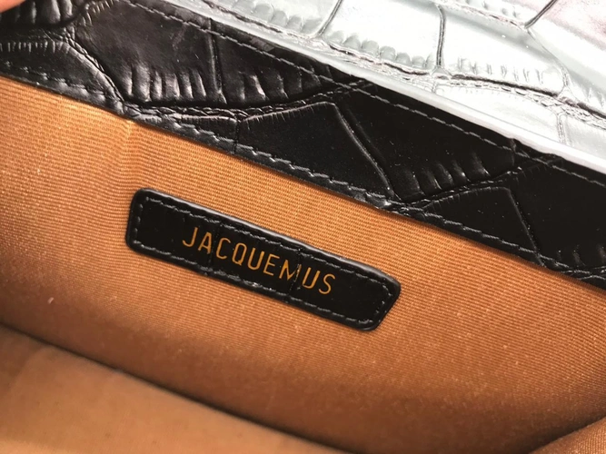 Женская кожаная сумка Jacquemus черная фото-3