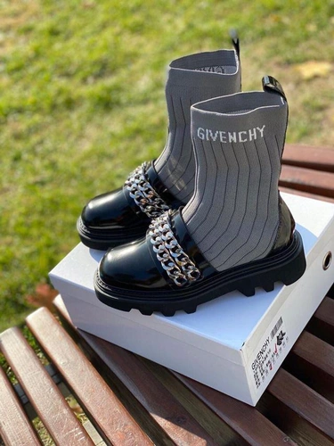 Ботинки женские Givenchy светло-серые фото-4