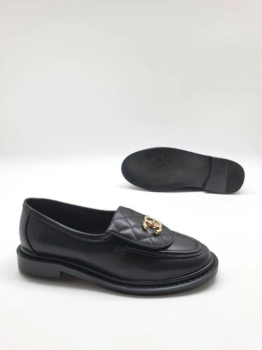 Туфли-лоферы Chanel черные кожаные коллекция 2021-2022 фото-2
