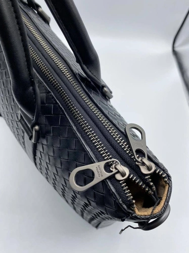 Кожаная сумка Bottega Veneta черная для документов 39/30 см. A70863 фото-4