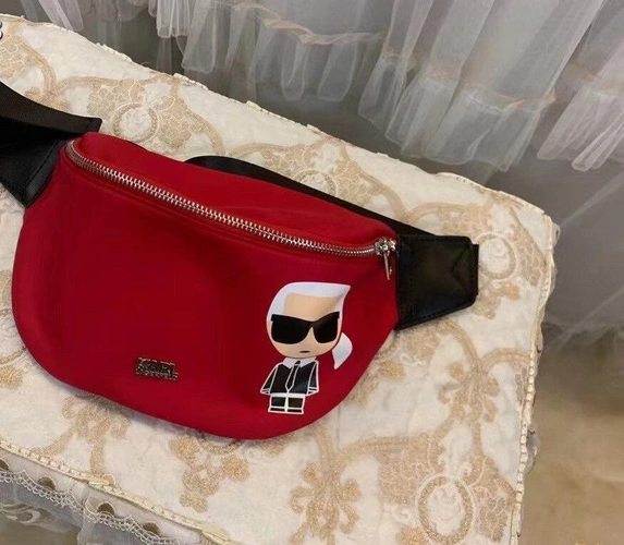 Поясная сумка тканевая Karl Lagerfeld красная с принтом  28/17 см