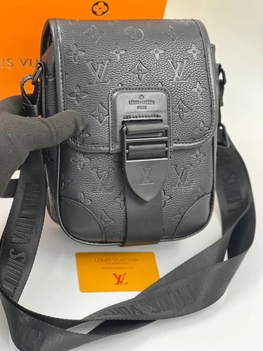 Мужская сумка Louis Vuitton A104281 премиум 21/16 см черная фото-2
