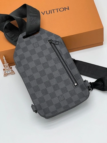 Мужская сумка-кобура Louis Vuitton A104164 из канвы серая 16:14 см фото-2