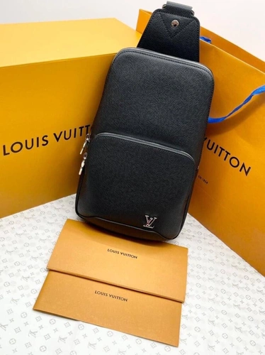 Сумка-слинг Louis Vuitton Avenue М41700 премиум-люкс черная 30/28 фото-3