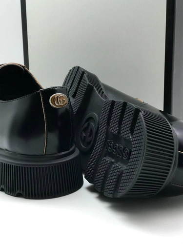 Мужские туфли-дерби кожаные Gucci черные коллекция 2021-2022 фото-3