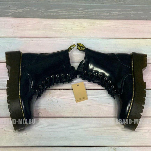 Зимние Мартинсы ботинки Dr Martens 1460 Lacquered на платформе с мехом чёрные фото-3