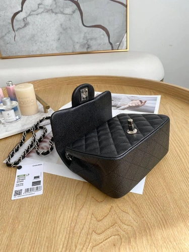 Женская сумка Chanel черная A79398 премиум с логотипом Размер: 25*15*8 см фото-7