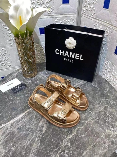 Сандалии женские Chanel золотистого цвета премиум-люкс коллекция лето 2021