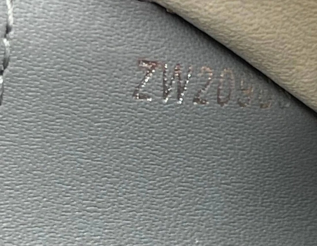 Бумажник Louis Vuitton Brazza A104078 серый / внутри серый 19:10 см фото-3