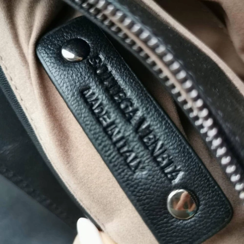 Мужской кожаный портфель Bottega Veneta черный 38/31 коллекция 2021-2022 фото-4