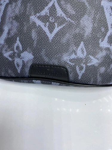 Поясная сумка Louis Vuitton из канвы Monogram черно-серая 46/19 фото-4