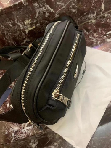 Поясная мужская сумка Prada чёрная тканевая с логотипом 20/14 см фото-2