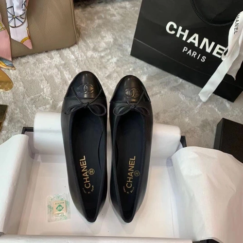 Туфли-балетки Chanel черные из гладкой кожи коллекция 2021-2022 A81548 фото-6