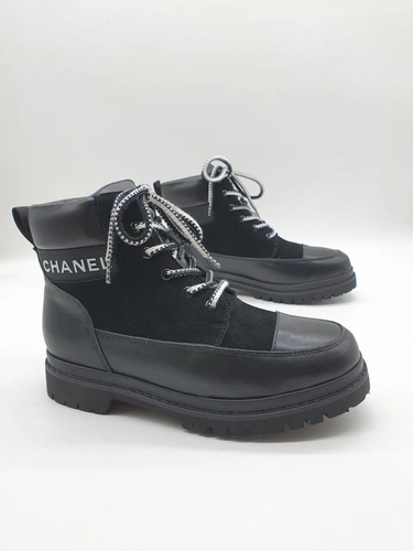 Зимние ботинки женские Chanel с мехом черные