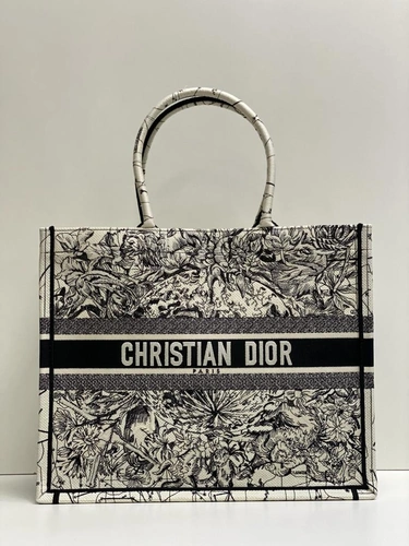 Женская сумка-шоппер Dior из ткани с чёрно-белым рисунком 42/34/16 см фото-6