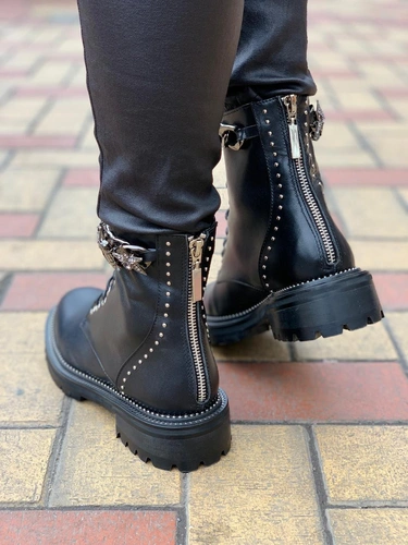 Ботинки осенние женские Givenchy черные A57633 фото-4