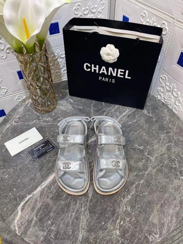 Сандалии женские Chanel цвета серебра премиум-люкс коллекция лето 2021 фото-4