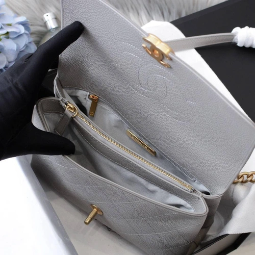 Женская сумка Chanel черная A79447 премиум с логотипом Размер: 25*15*8 см фото-7