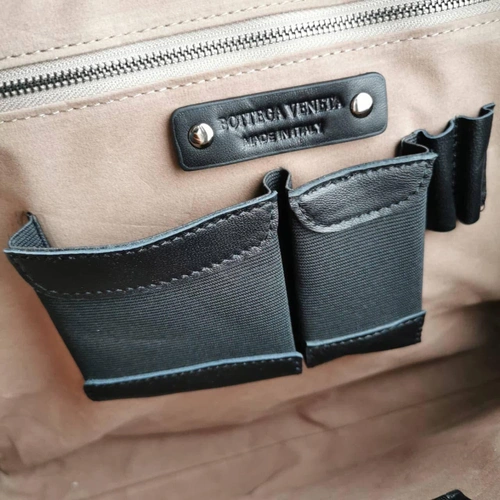 Мужской кожаный портфель Bottega Veneta черный 41/29 коллекция 2021-2022 фото-7