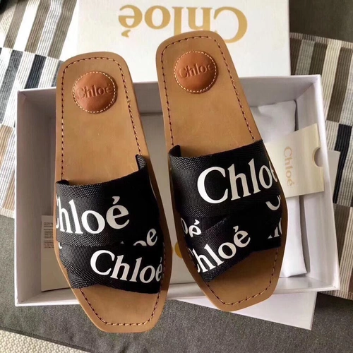 Шлёпанцы женские Chloe Woody чёрные из текстиля на низком каблуке коллекция лето 2021 фото-2
