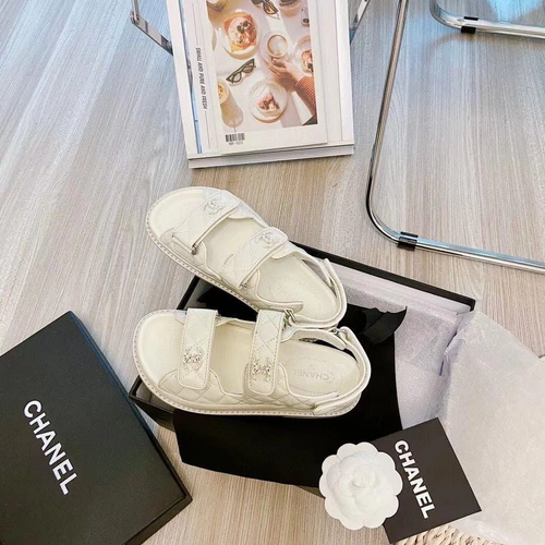 Сандалии женские кожаные Chanel белые премиум-люкс коллекция 2021-2022 фото-5
