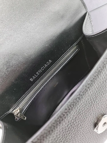 Женская кожаная сумка Balenciaga черная 24/14/10 коллекция 2021-2022 A66682 фото-2