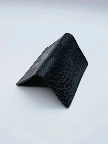 Обложка для паспорта Louis Vuitton A104123 чёрная 14/10 см фото-3