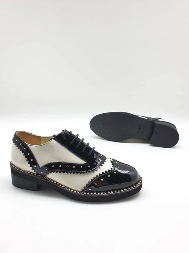 Туфли женские Jimmy Choo черно-белые коллекция 2021-2022 фото-3