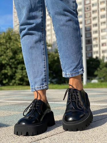 Туфли-дерби женские Balenciaga черные фото-6