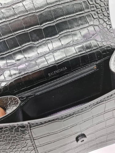 Женская кожаная сумка Balenciaga черная 24/14/10 коллекция 2021-2022 A66694 фото-2