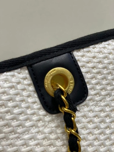 Женская тканевая сумка-шоппер Chanel белая с ручками-цепочками 31/30/15 см фото-6