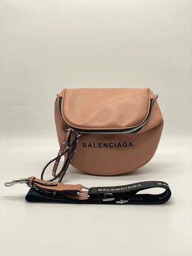 Женская кожаная сумка Balenciaga бежевая 25/22 коллекция 2021-2022 фото-5