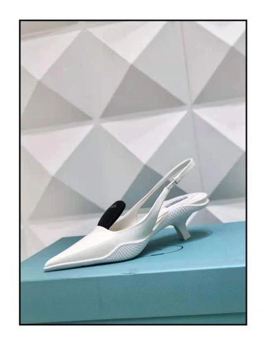 Туфли женские кожаные Prada летние с открытой пяткой белые коллекция 2021-2022 фото-5
