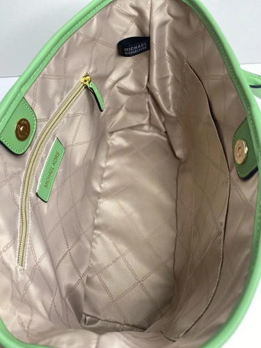 Женская сумка-тоут Michael Kors белая с кожаной зелёной окантовкой 23/28/12 см фото-7