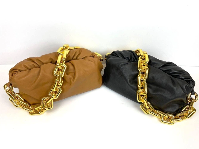 Женская кожаная сумка Bottega Veneta The Chain Pouch коричневая 30/12/13 фото-7