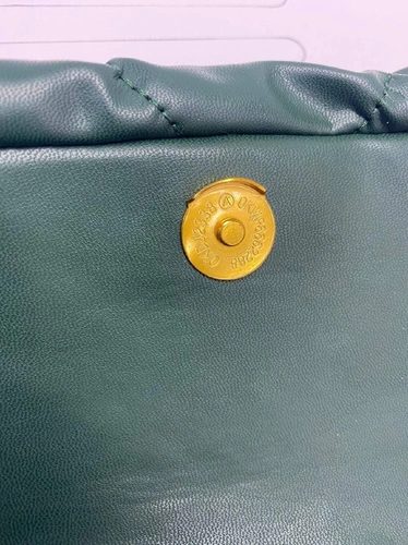 Женская кожаная сумка Balenciaga зеленая 25/17 коллекция 2021-2022 фото-6